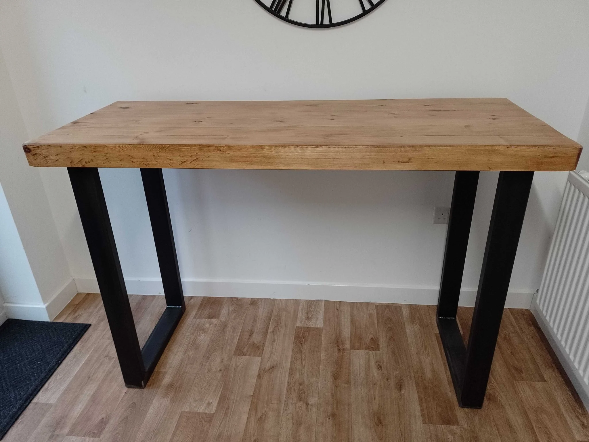 Chunky & Sturdy Breakfast Bar - Image 4