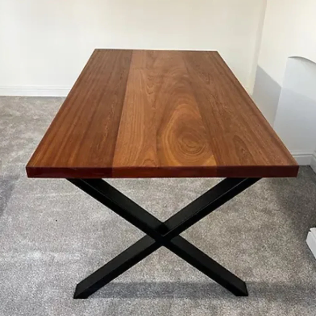 Elegant Sapele Dining Table - Image 3